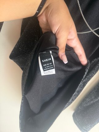 Vestido brillante manga larga