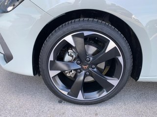 CUPRA León 1.5 eTSI 110kW (150CV) DSG