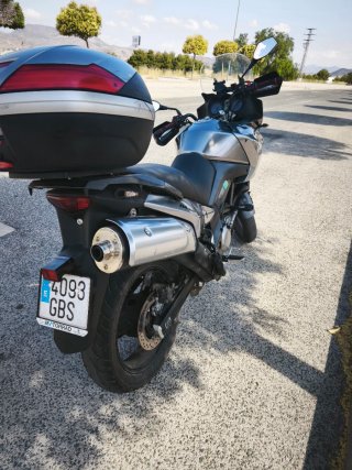 Suzuki V-Strom 650