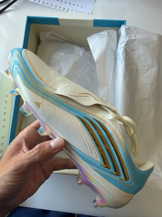 Botas Messi Adidas Ultimo tango talla 42.5 AG