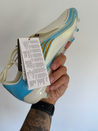 Botas Messi Adidas Ultimo tango talla 42.5 AG