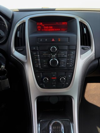Opel Astra 2011