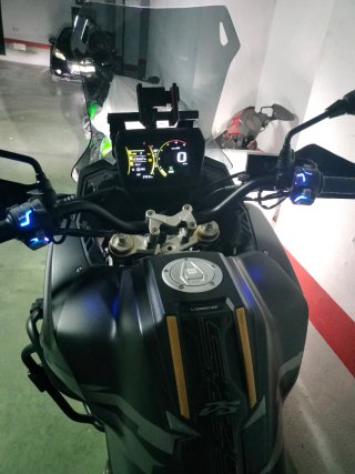 Moto Trail Voge 625 DSX