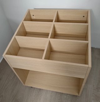 Estantería modular con ruedas