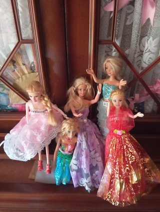 Lote 4 Muñecas Barbie