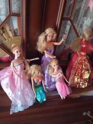 Lote 4 Muñecas Barbie