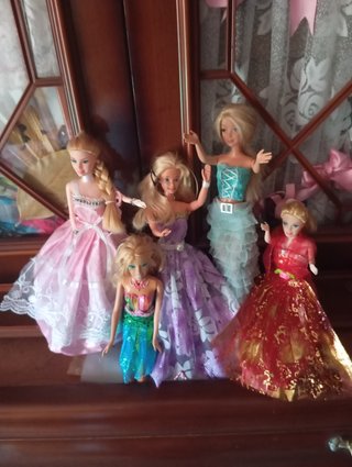 Lote 4 Muñecas Barbie