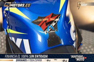 SUZUKI GSX-R750 *ESCAPE AKRAPOVIC*