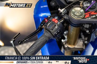 SUZUKI GSX-R750 *ESCAPE AKRAPOVIC*