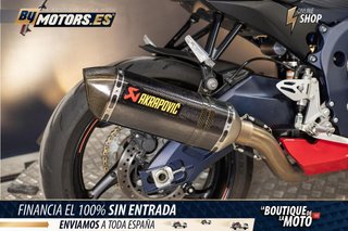 SUZUKI GSX-R750 *ESCAPE AKRAPOVIC*