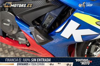 SUZUKI GSX-R750 *ESCAPE AKRAPOVIC*