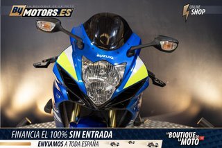 SUZUKI GSX-R750 *ESCAPE AKRAPOVIC*