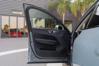 VOLVO XC60 2.0 B4 RDESIGN  197 CV