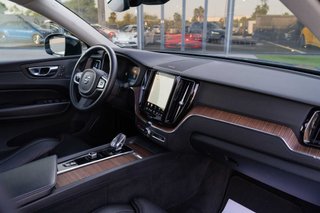 VOLVO XC60 2.0 B4 RDESIGN  197 CV