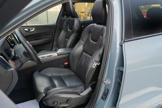 VOLVO XC60 2.0 B4 RDESIGN  197 CV