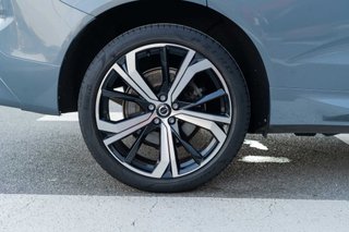 VOLVO XC60 2.0 B4 RDESIGN  197 CV