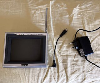 Mini Tv Lcd Portatile Nose Tv 5” LCDTV5