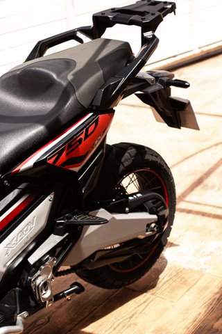 Honda X-ADV 750 (limitada A2) 2017-Full Akrapovic