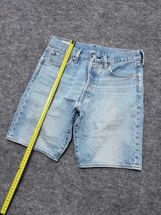 Pantalón Corto Levi's W30 L