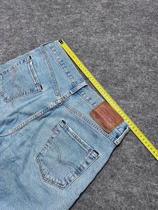 Pantalón Corto Levi's W30 L