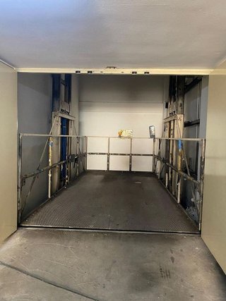 Garaje en venta en Natzaret en Valencia