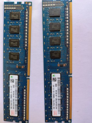 2x Hynix 2GB DDR3 PC3-10600U RAM