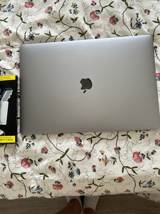 MacBook Pro Argento/Grigio Siderale 15 pollici i7/16 GB