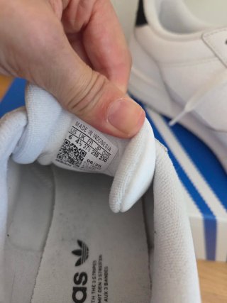 Zapatillas Adidas Piel y Nobuk Talla 37.5