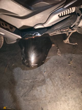 BMW 650 Maxi Scooter Negra.