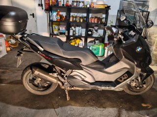 BMW 650 Maxi Scooter Negra.