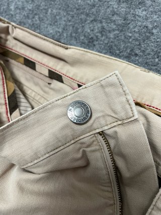 Pantalón Burberry Beige Talla 44