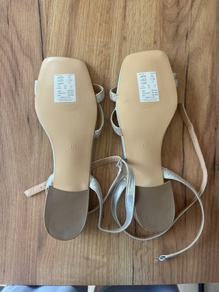 Sandalias plateadas Simply Be