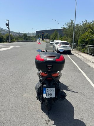Yamaha XMAX 400 Maxi Scooter