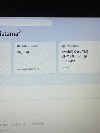Pc Notebook Fujitsu Lifebook E548 16/256 SSD 7GEN.