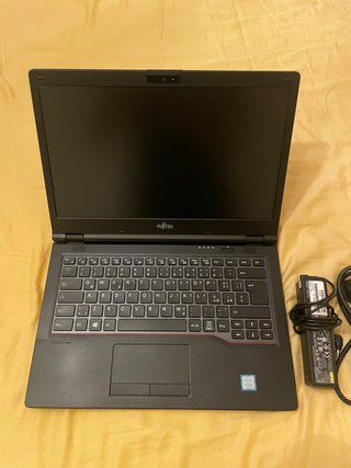 Pc Notebook Fujitsu Lifebook E548 16/256 SSD 7GEN.