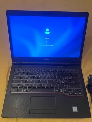 Pc Notebook Fujitsu Lifebook E548 16/256 SSD 7GEN.
