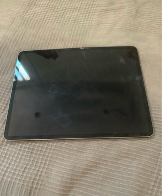 OFERTA Apple iPad Pro (2020 ) + magic keyboard