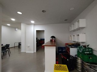 Local comercial en alquiler en Los Remedios en Sevilla