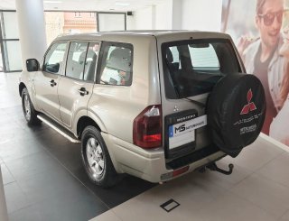 Mitsubishi Montero 2007