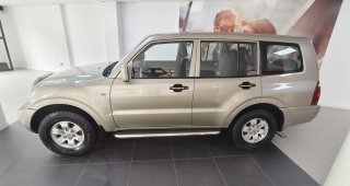 Mitsubishi Montero 2007