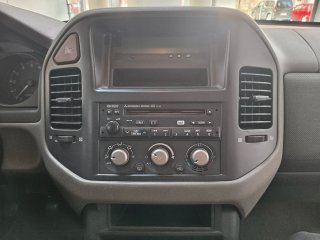 Mitsubishi Montero 2007