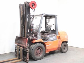 Carretilla elevadora diésel Toyota SAS