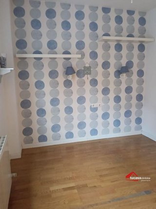 Piso en venta en Santa Rosa - Valdeolleros en Córdoba