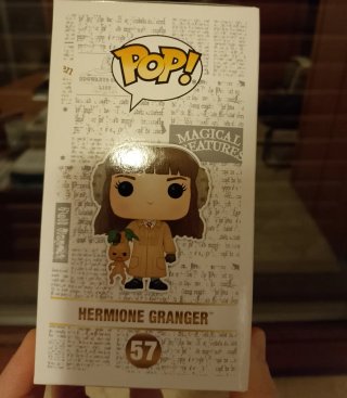 Funko Pop Hermione Granger con Mandragora