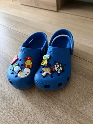 Crocs niño