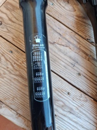 Horquilla Rockshox Reba 26", 1" y 1/8" 100mm