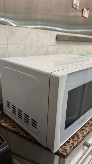 Microondas Candy Blanco