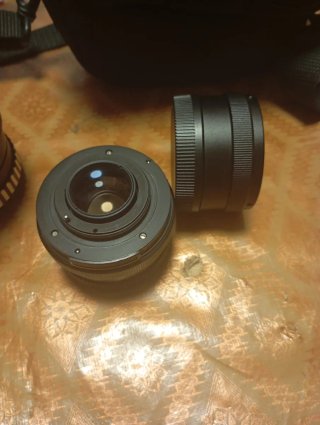 Objetivo Pentakon f/1.8 con adaptador Canon EOS M