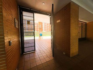 Piso en alquiler en Colores - Entreparques en Sevilla