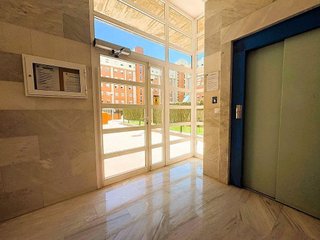 Piso en alquiler en Colores - Entreparques en Sevilla